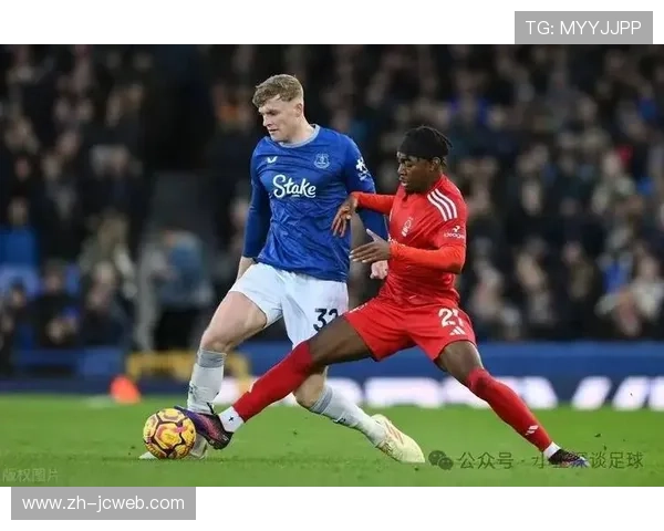 法甲一夜变天：朗斯5-0狂胜登顶，巴黎拱手让出榜首